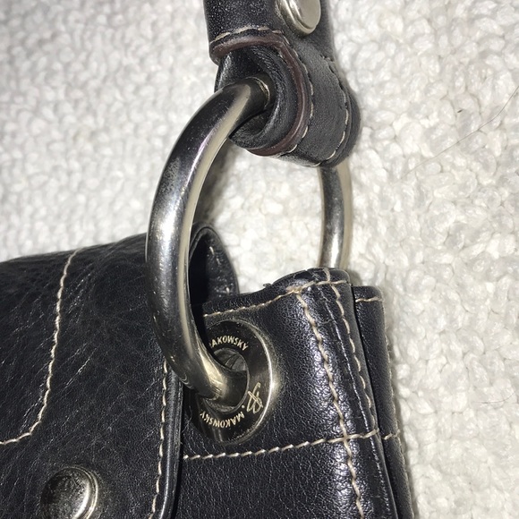 B Makowsky Black Pebbled Leather Handbag - Picture 4 of 14